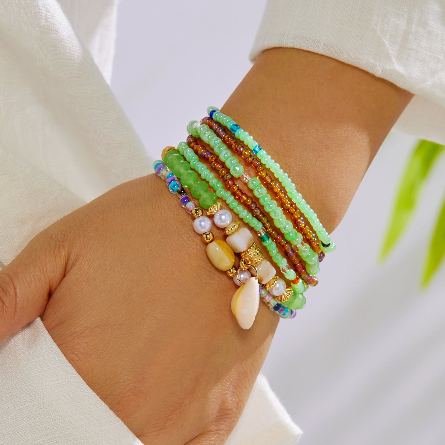 Women's Bohemian Shell Design Bead Elastic Bracelet