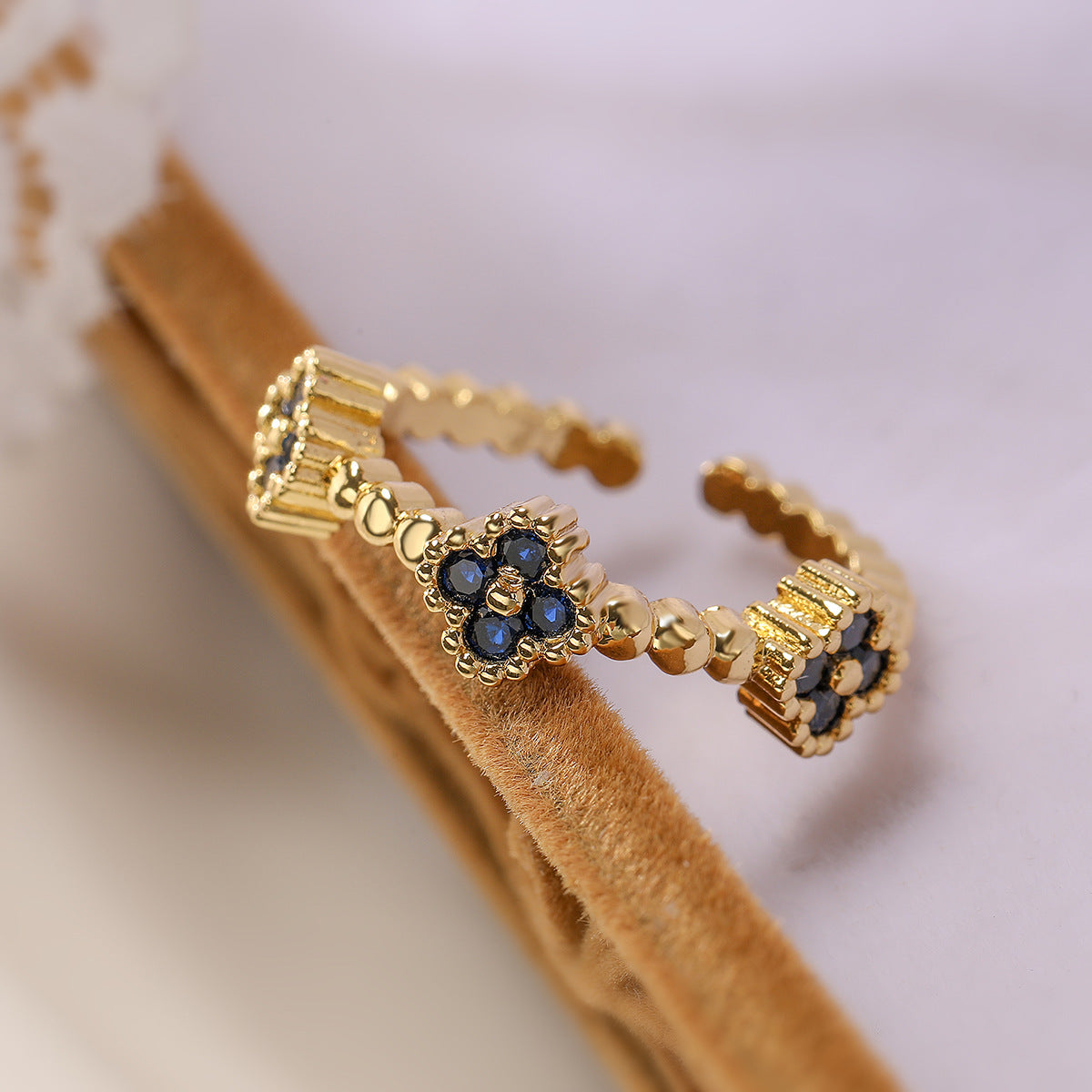 Simple Gold Zircon Flower Geometric Open Rings