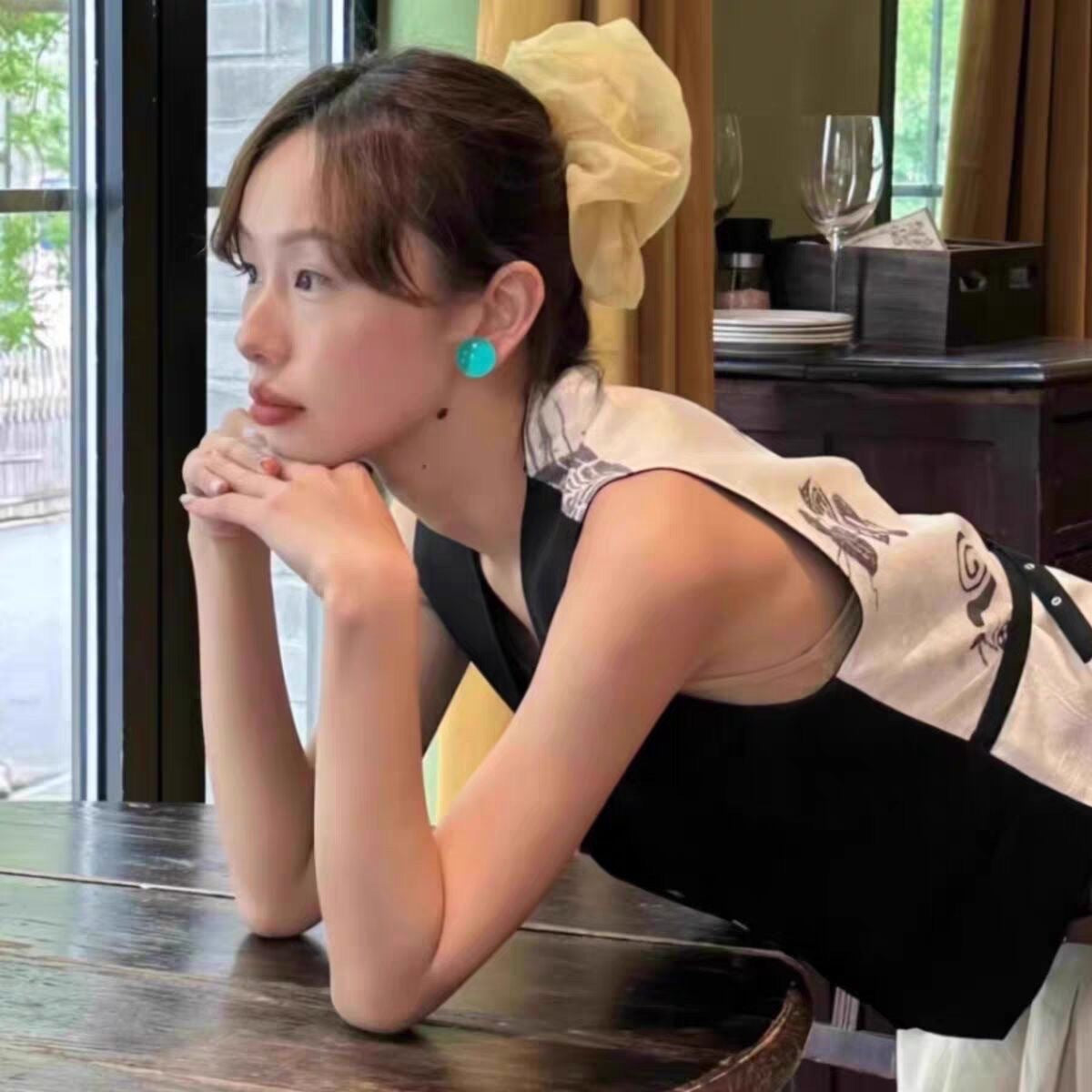 Glaze Jelly Color Ball Dopamine Personality Ear Fresh Earrings