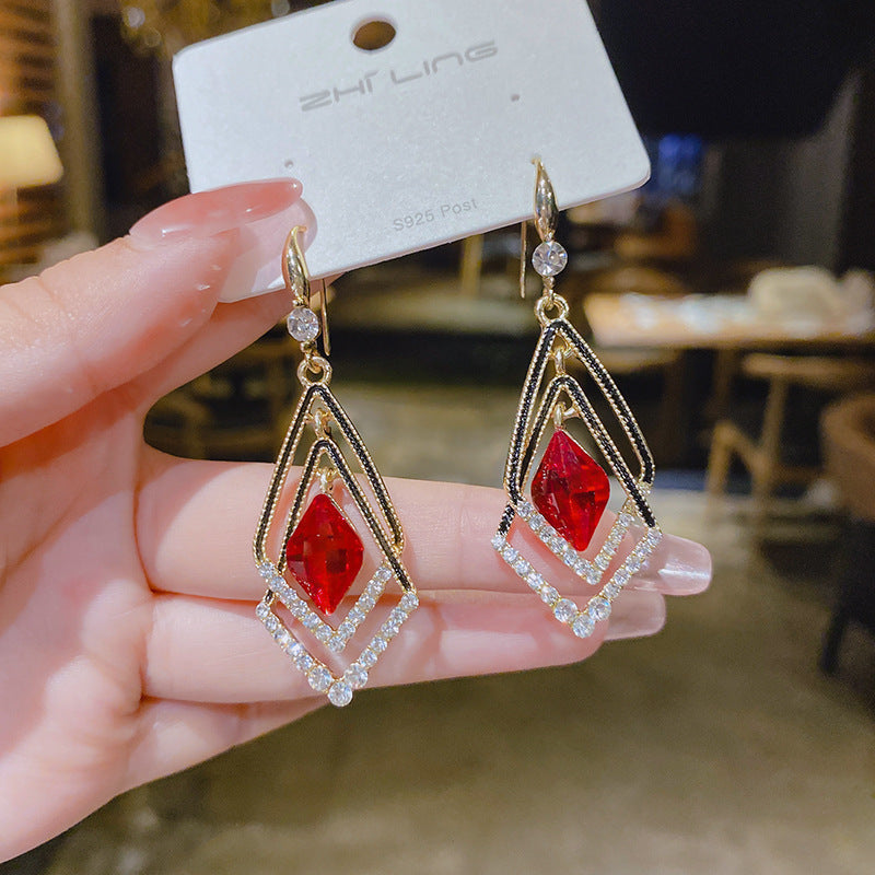 Women's Elegant Red Crystal Diamond Geometric Earrings