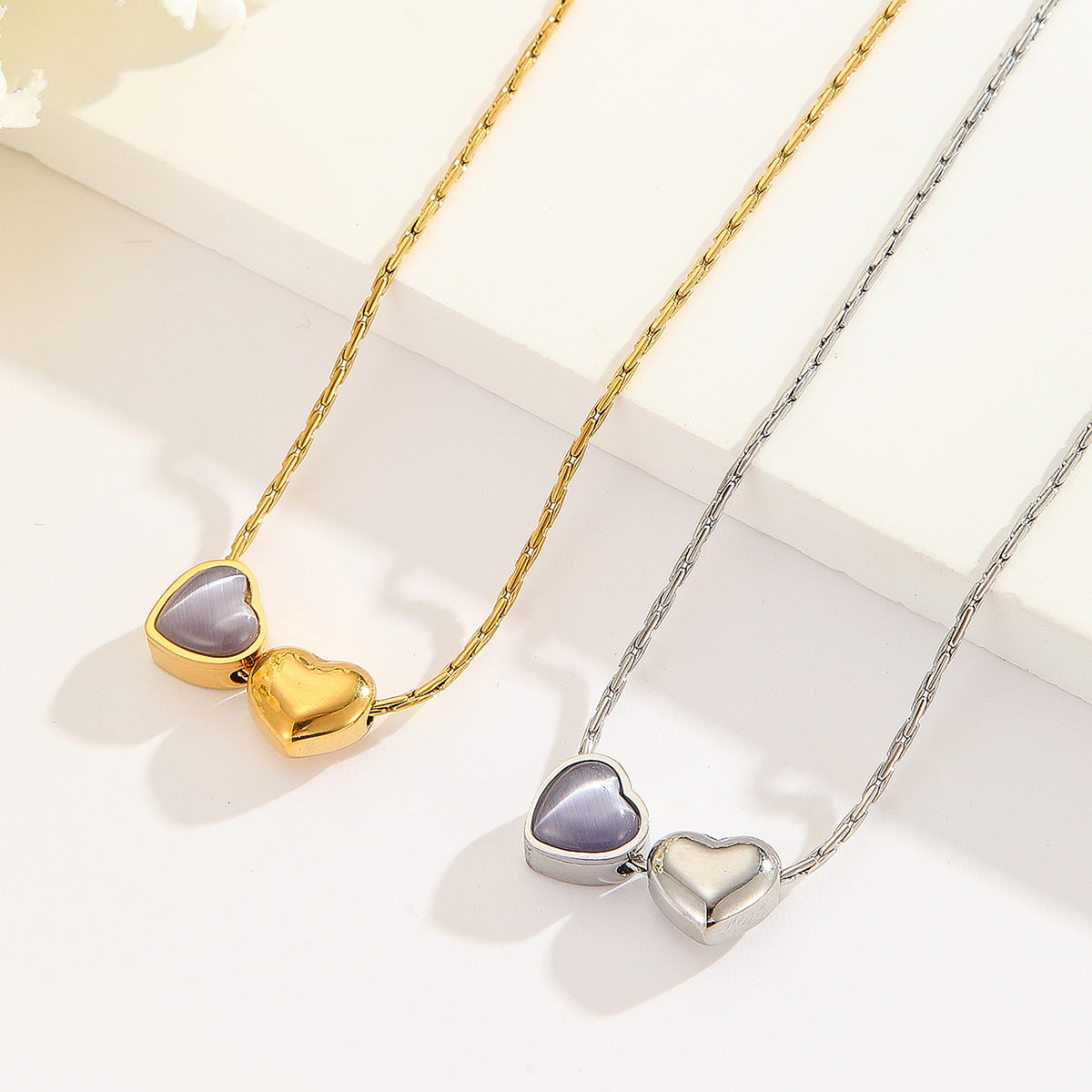 Double Heart Golden Thin Chain Clavicle Design Necklace