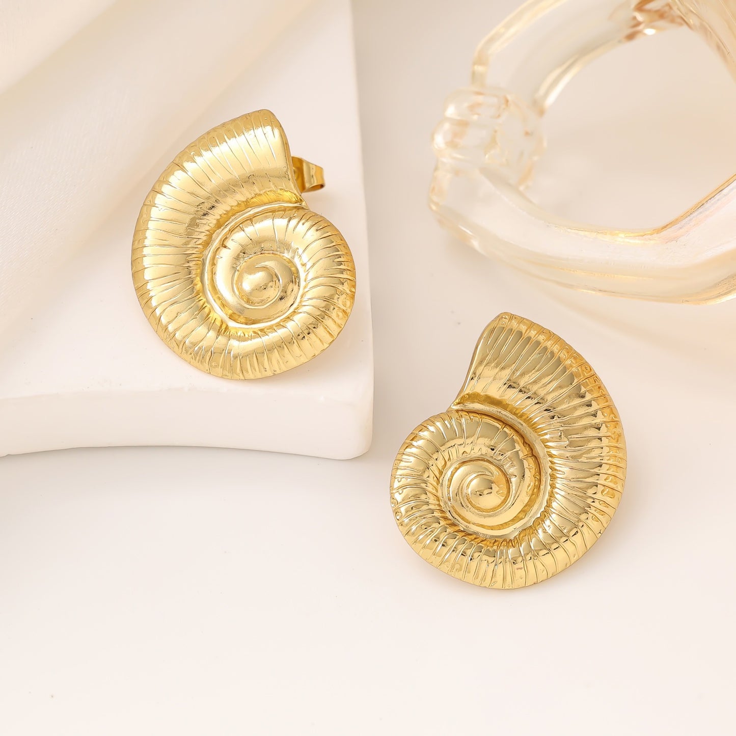 One Large Small Overlapping Stainless Steel Eardrops Gold Rings