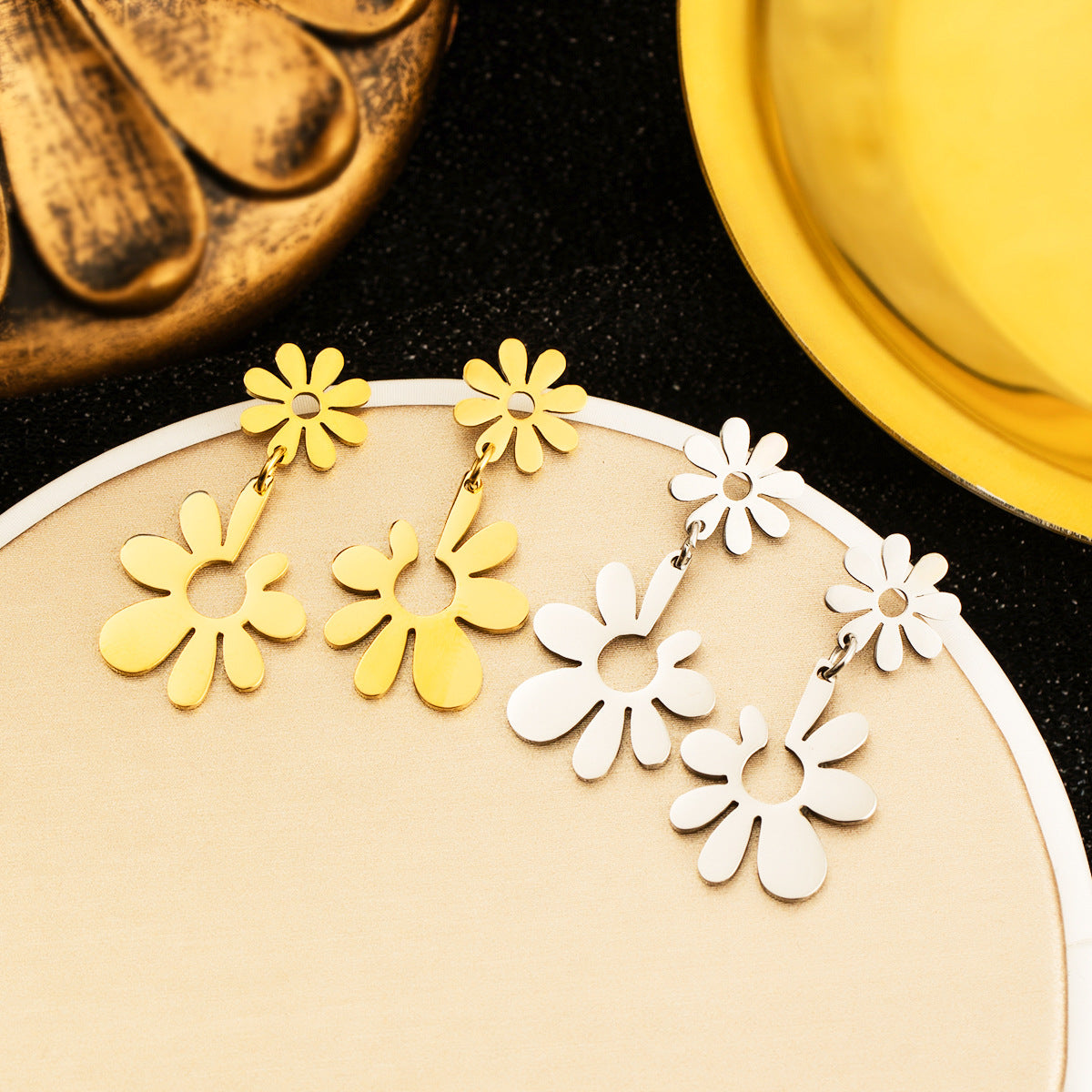 Fashion Minimalist Creative Gold-plated Stainless Steel Small Flower Earrings