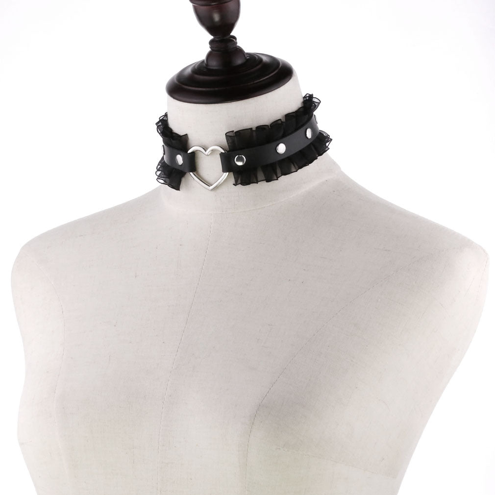 Women's Punk Soft Lace Black Elegant Beautiful Skin Peach Heart Heart-shaped Necklaces