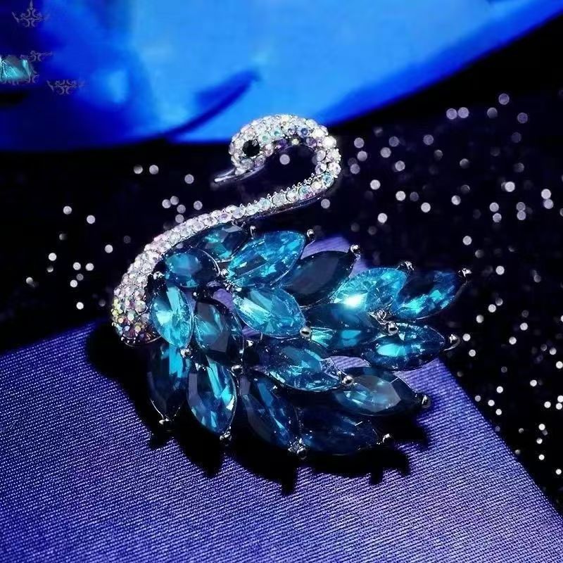 Women's Brooch Full Diamond Alloy Corsage Clothing Brooches