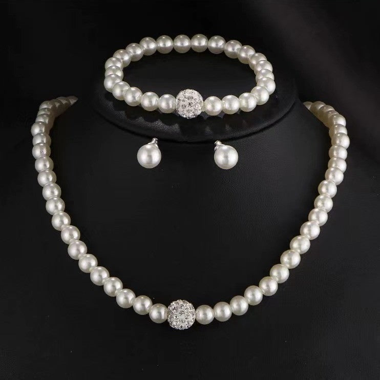Fashion Pearl Three-piece Light Luxury Minority High Necklace
