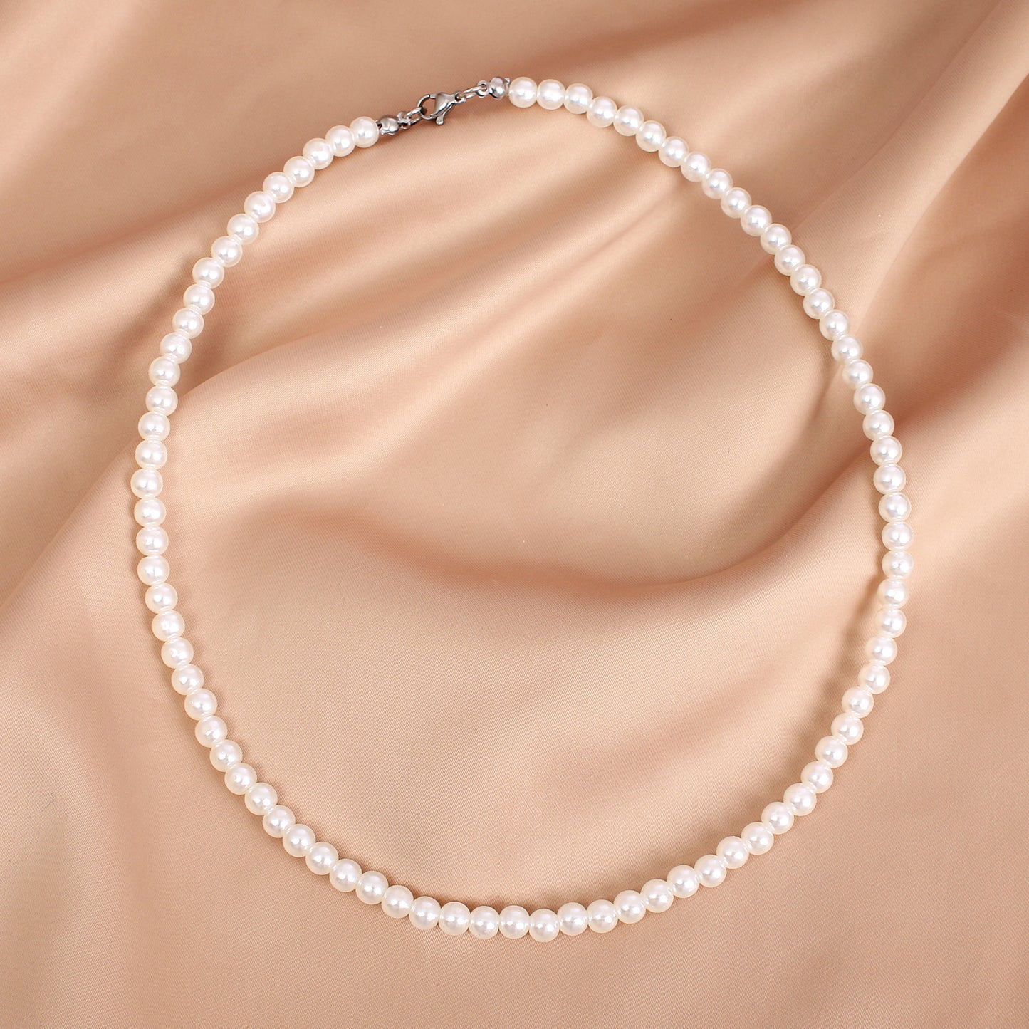 Women's Simple Imitation Freshwater Pearl Clavicle Chain Necklaces