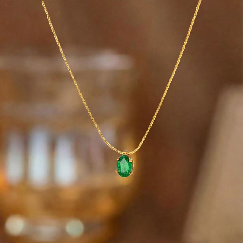 Women's Sense Emerald Suit Titanium Steel Clavicle Chain High Jewelry Set