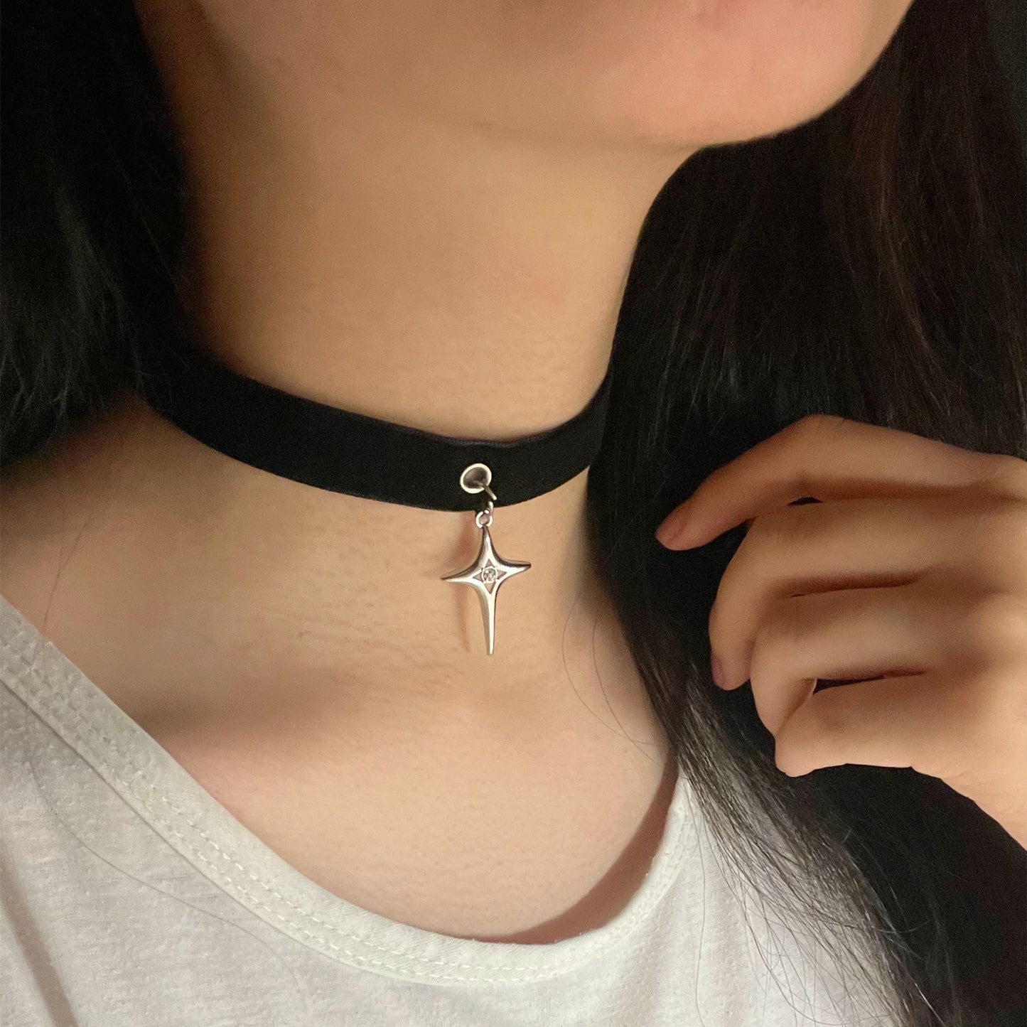 Women's Dark Veet With Clavicle Chain Cross Four Stars Short Scar Collar