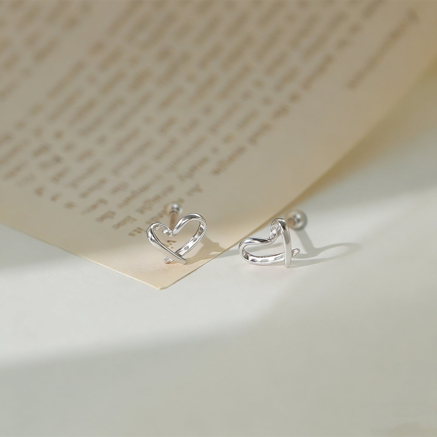 Women's Mini Hollow Love Heart Simple Sweet Niche Casual Style Earrings