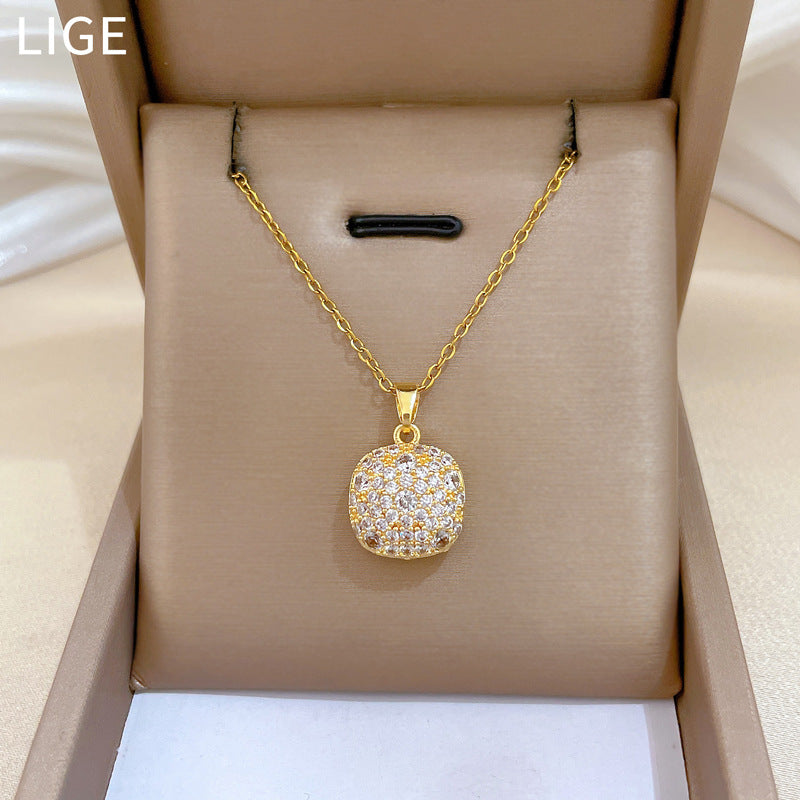 Women's Steel Diamond Square Small Suit Light Luxury Necklaces