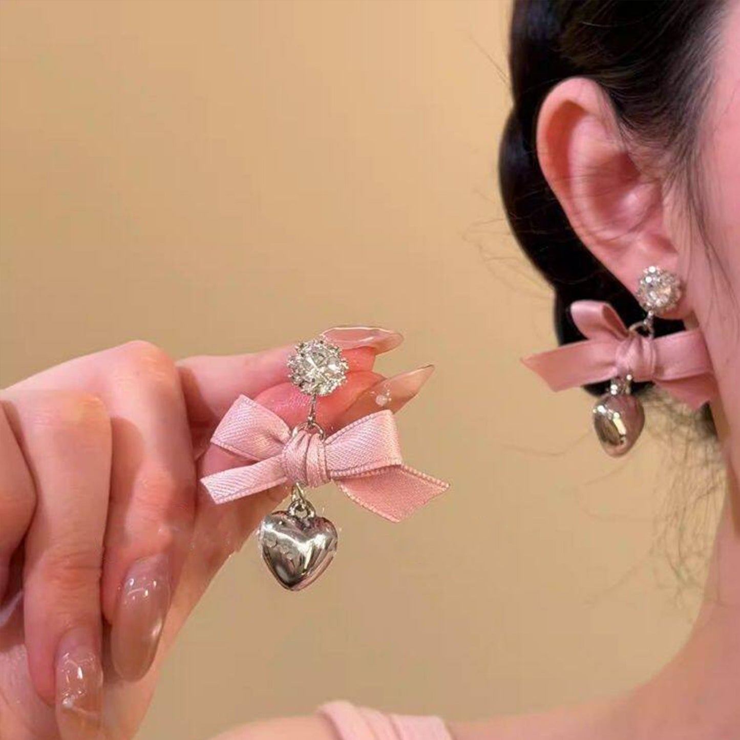 Women's Sweet Pink Bow Unique Light Luxury Sense Minority Stud Earrings