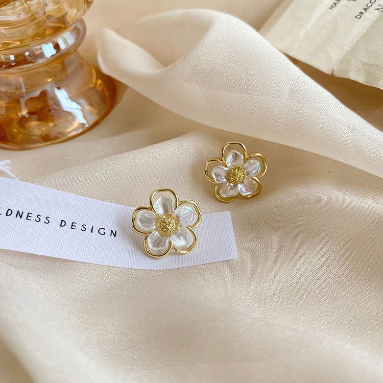 Women's French Style High-grade Flower For Light Stud Earrings