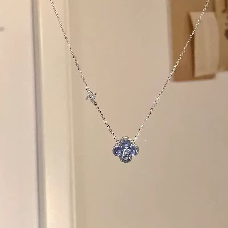 Lucky Clover For Light Luxury With Niche Stylish Necklaces