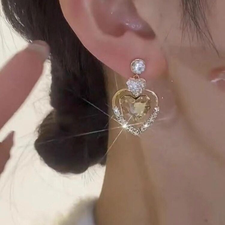 Women's Sweet Loving Heart For Niche Design Earrings