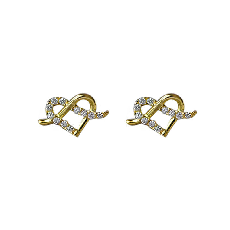 Women's Trendy Love Heart Simple Niche Light Stud Earrings