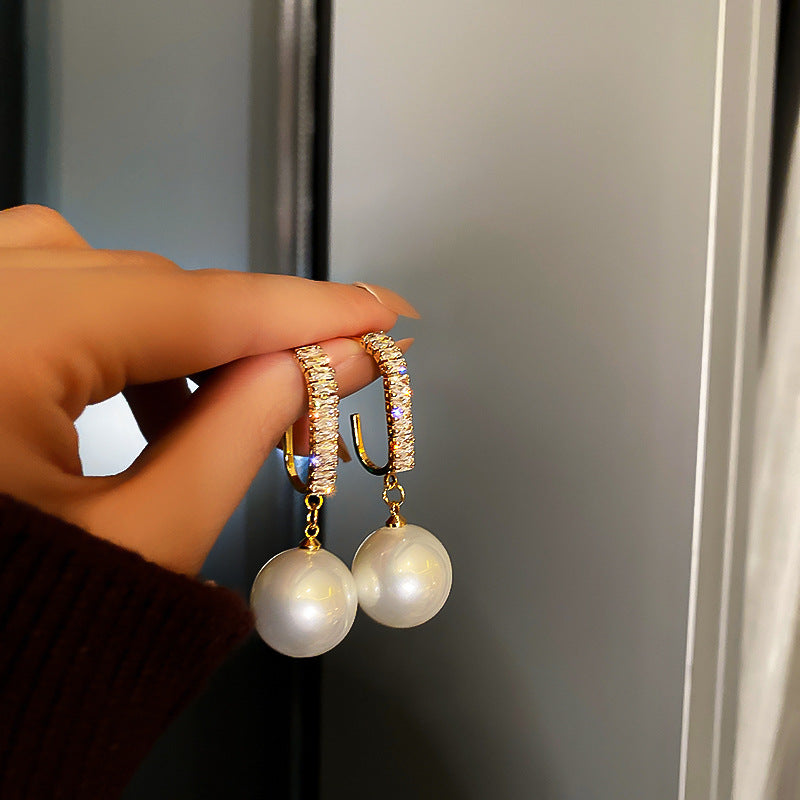 Fashion High-grade Zircon Pearl French Minority Retro Earrings