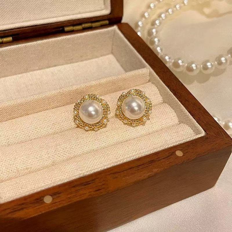 Fashion Elegance Pearl Flower French Style Light Luxury Rings
