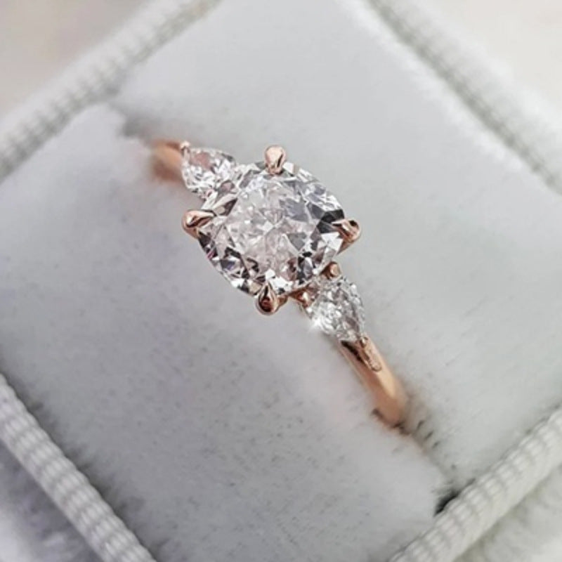 Women's Elegant Diamond Artificial Wedding Fashion Personality Rings