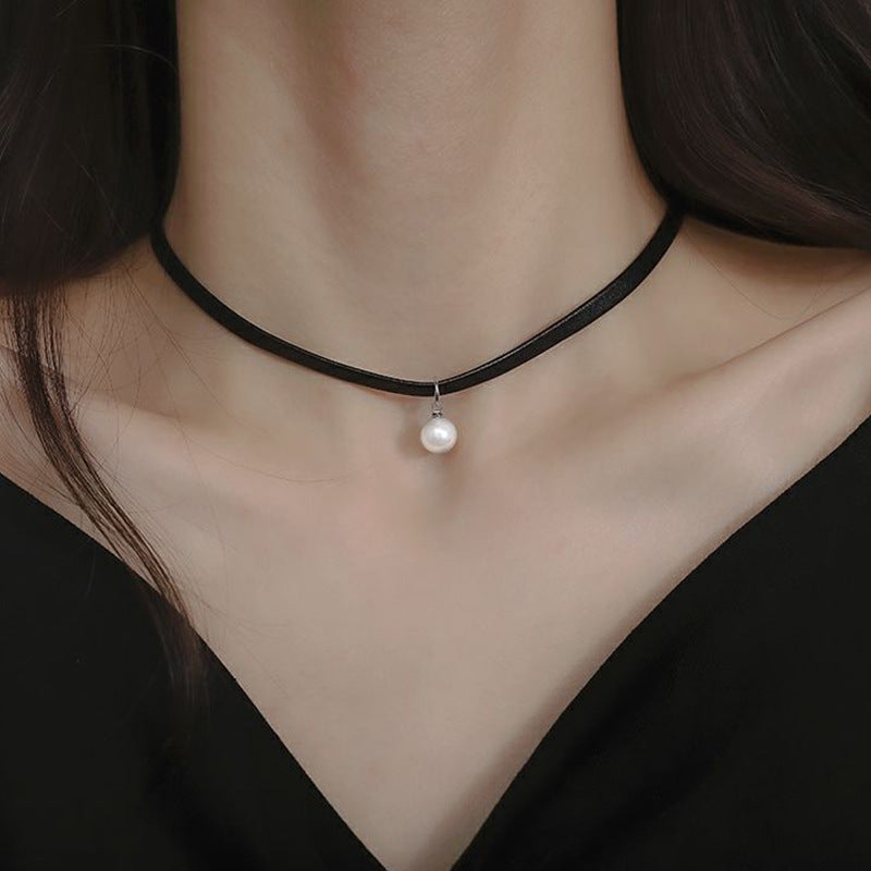 Pearl Leather String Clavicle Chain Female Collar