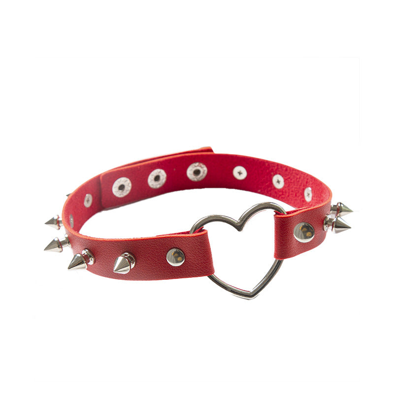 Pointed Rivet Leather Peach Heart Love Clavicle Chain Neck Collar