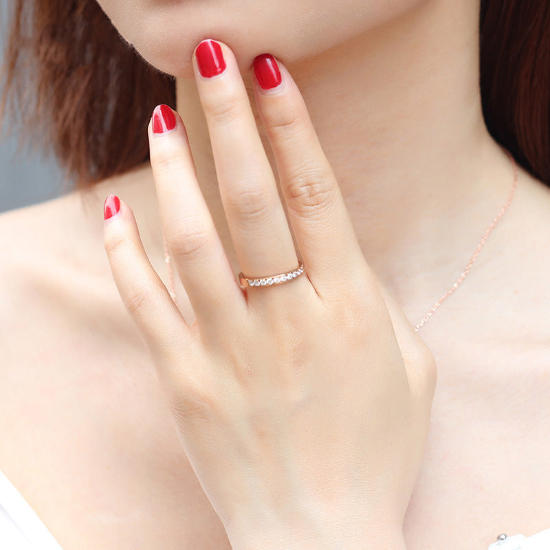 Women's Simple Titanium Steel Micro Rhinestone Pieces Rose Gold Index Ring
