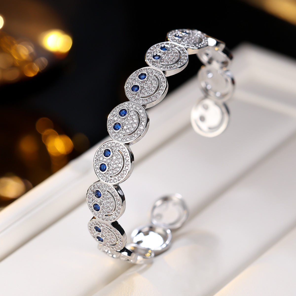 Simple Round Smiley Face Synthetic Zircon Bracelets