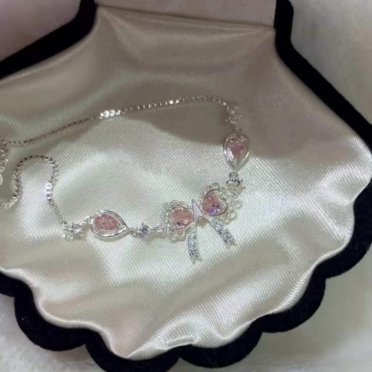 Women's Bow Lace Light Luxury High-grade Design Bracelet