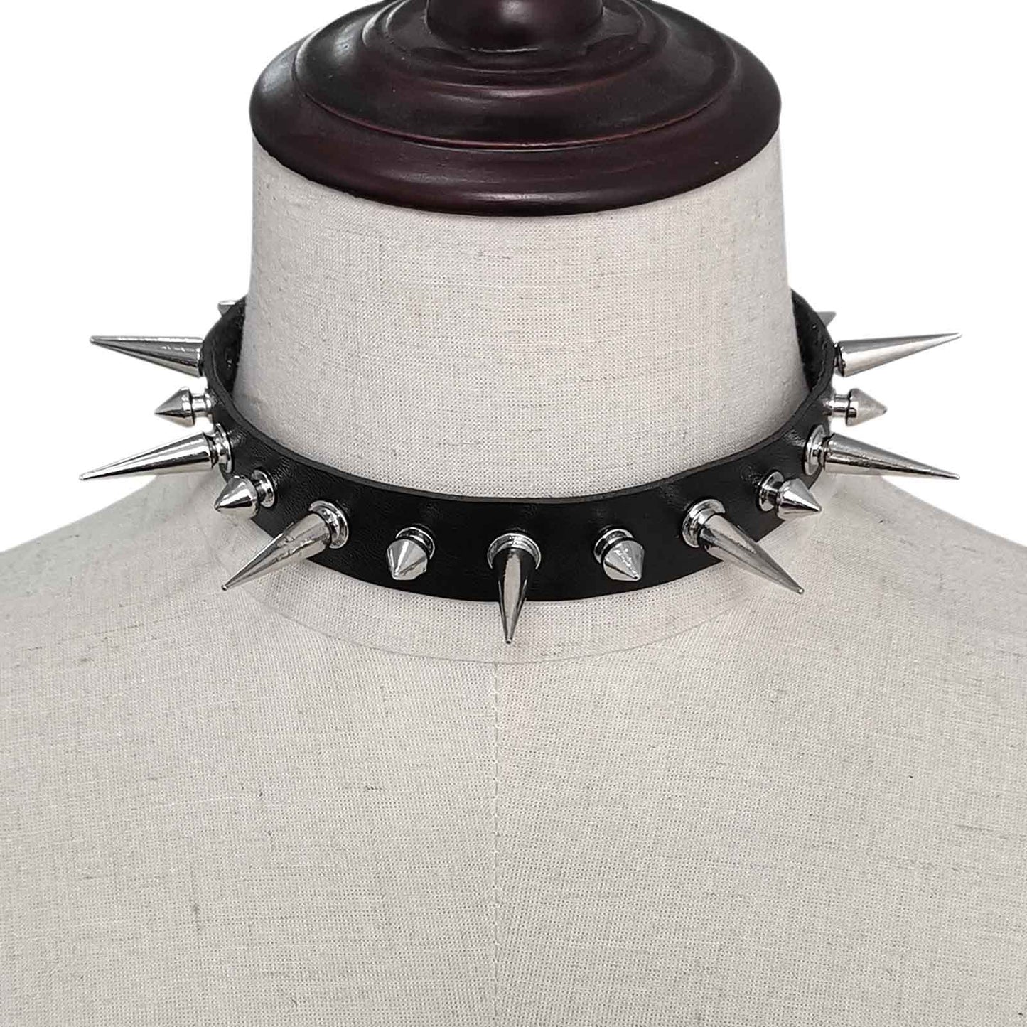Style Punk Leather Nail Neckband Clavicle Necklaces