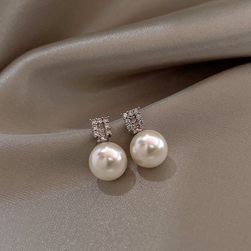 Fashion High-grade Zircon Pearl French Minority Retro Earrings