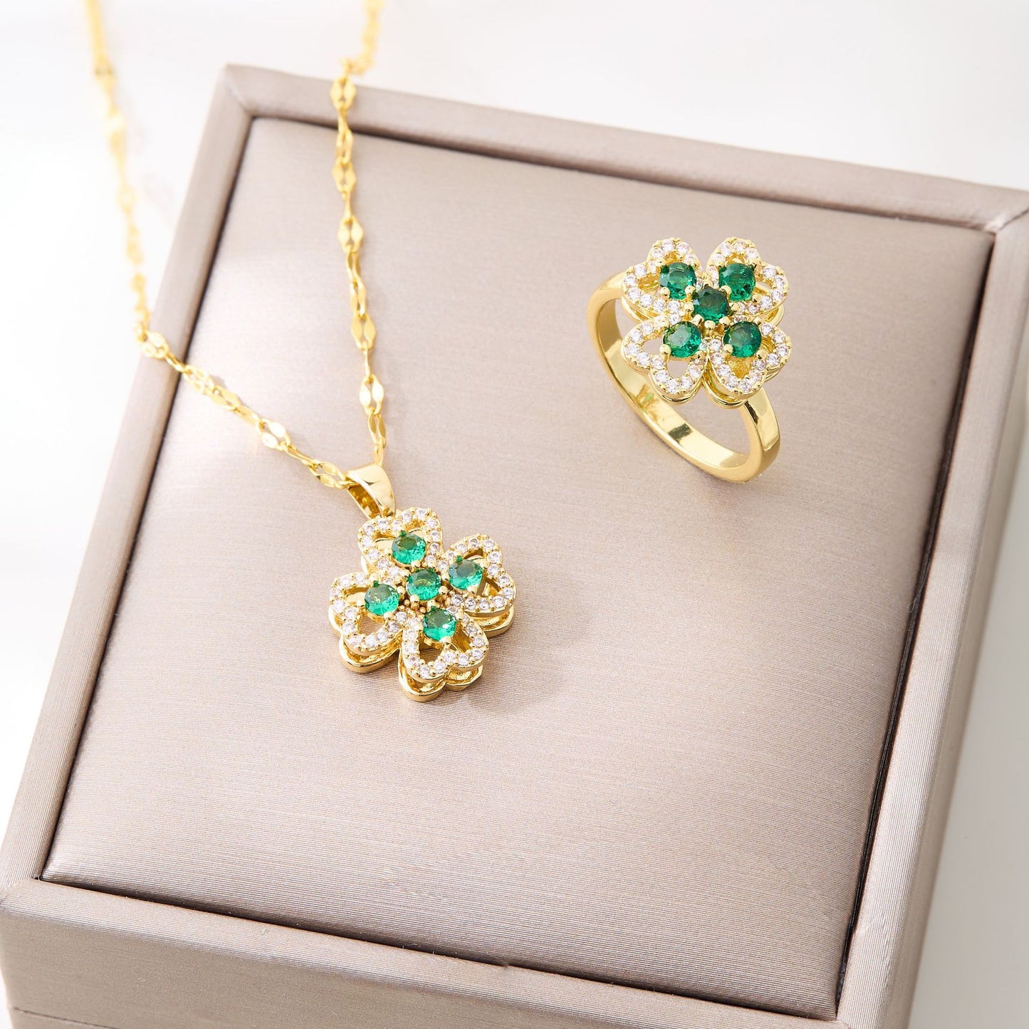 Stainless Steel Chain Waterproof Durable Colorfast Jewelry Set