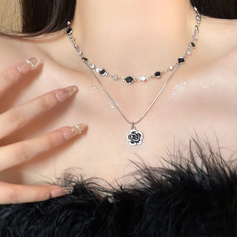 Women's Wind Clavicle Chain Design Love High-grade Necklace