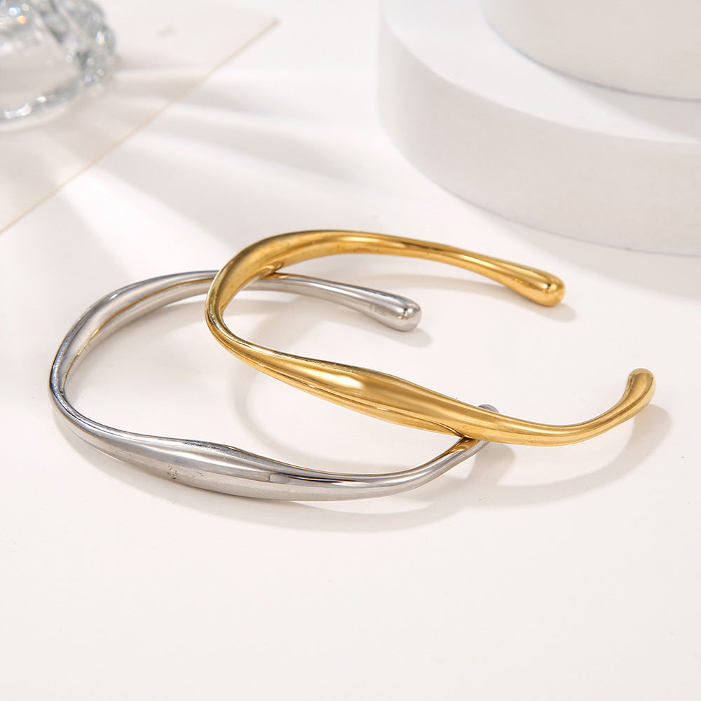 Broadcast Design Titanium Steel Female Gold Stainless Shaped Bracelets