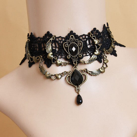 Women's Black Lace Retro Exaggerated Love Heart Necklaces