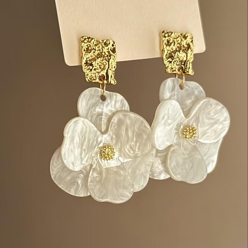 Women's Flower Frosted Resin Knitted Oil Rings
