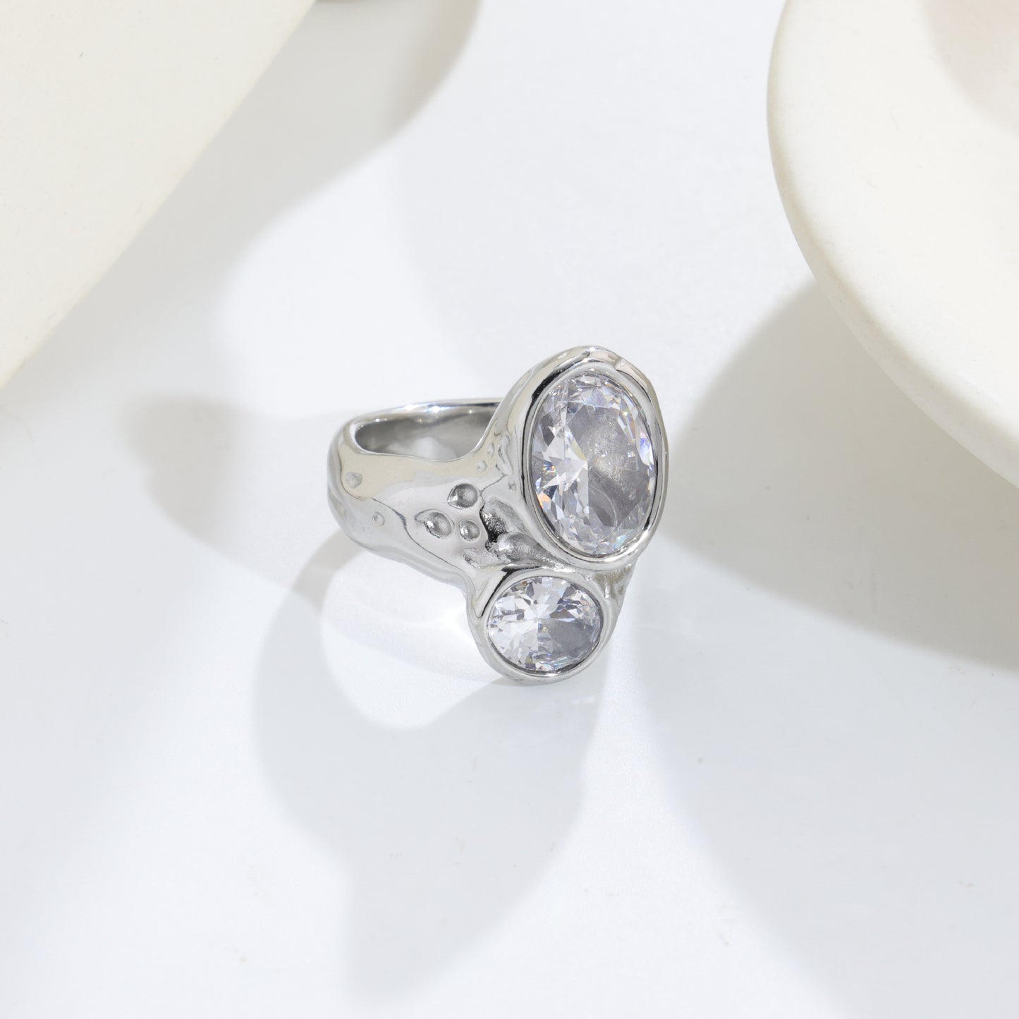 Women's Double Oval Zircon Stainless Steel Commuter Ring