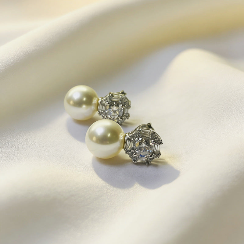 Women's Needle White Copper Light Luxury Temperament High-grade Simple Pearl Stud Earrings