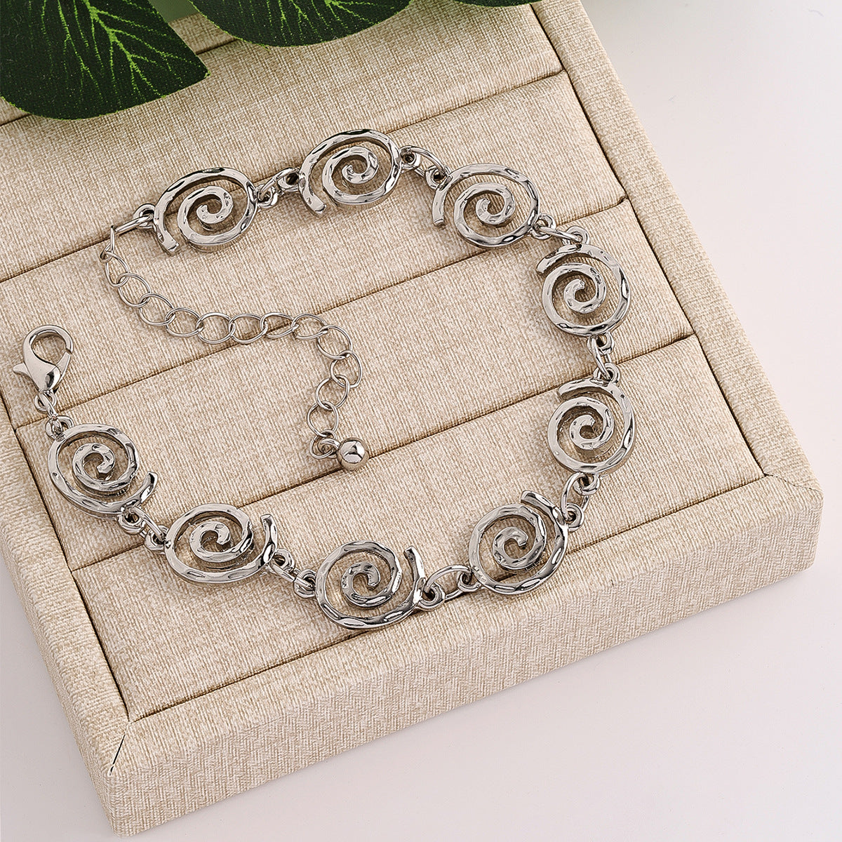 Women's Personalized Fashion Symbol Classic Style Simple Temperamental Bracelet