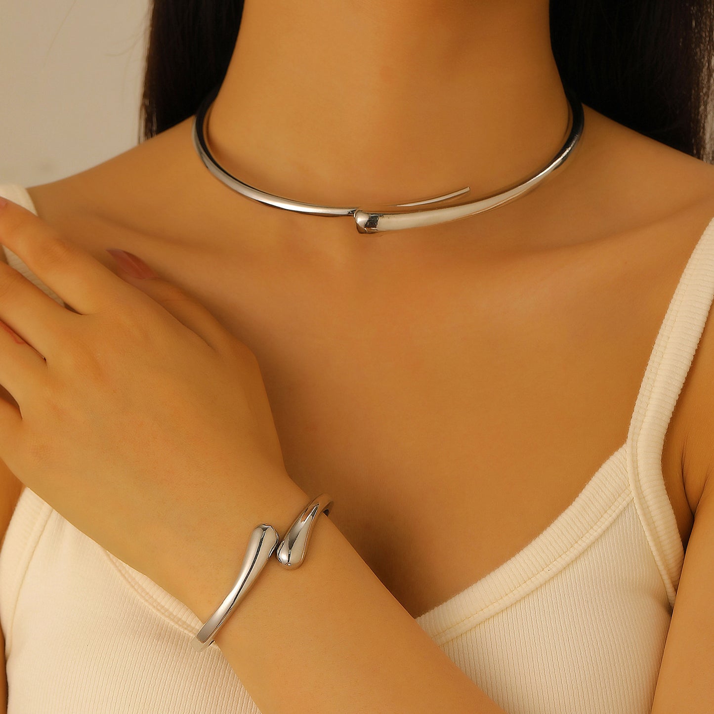 Exaggerated Irregular Glossy Design Sense Geometric Bracelets