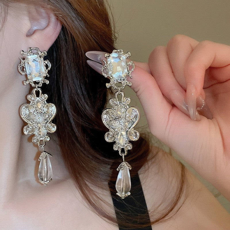 Women's Style Banquet Luxury Geometric Water Drop Light High-grade Party Earrings