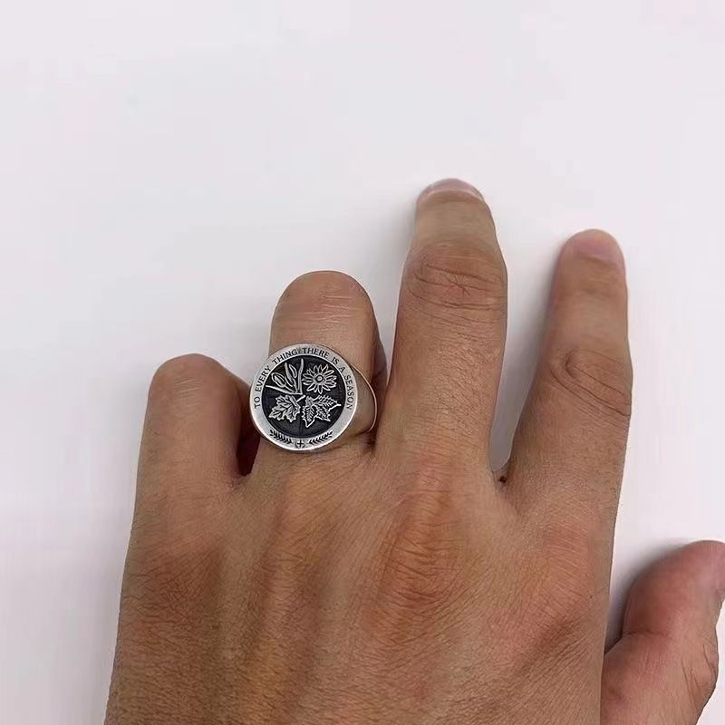 Men's Everything In The World Has Regular Signet Domineering Light Rings